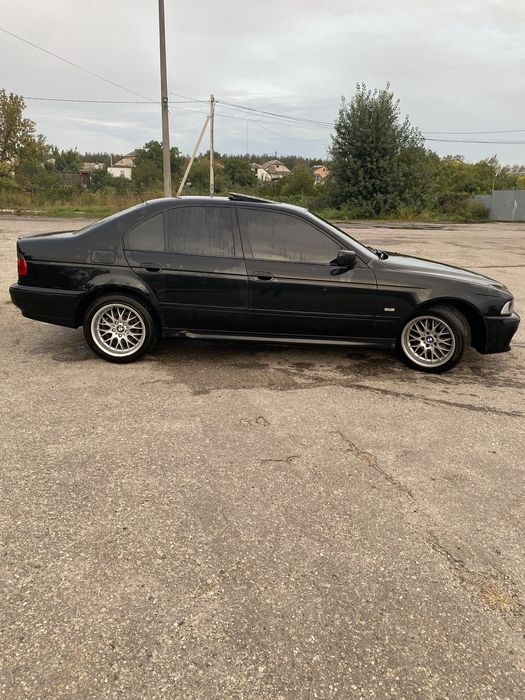 Продам BMW 535 V8