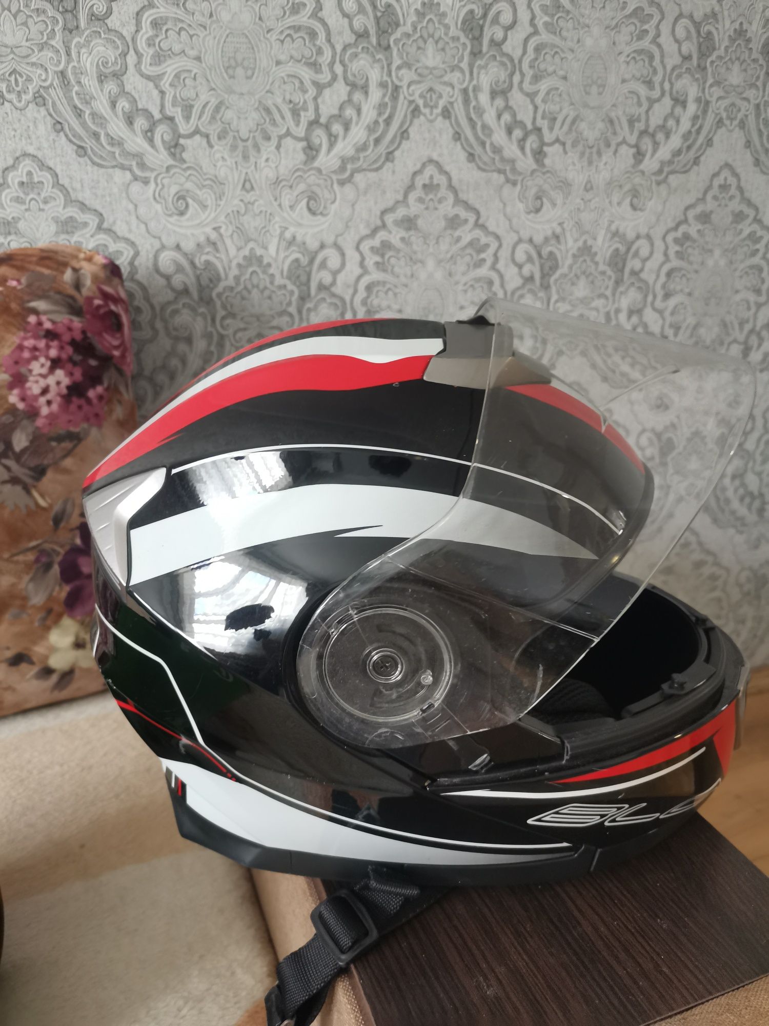 Шлем для мотоцикла або мопеда