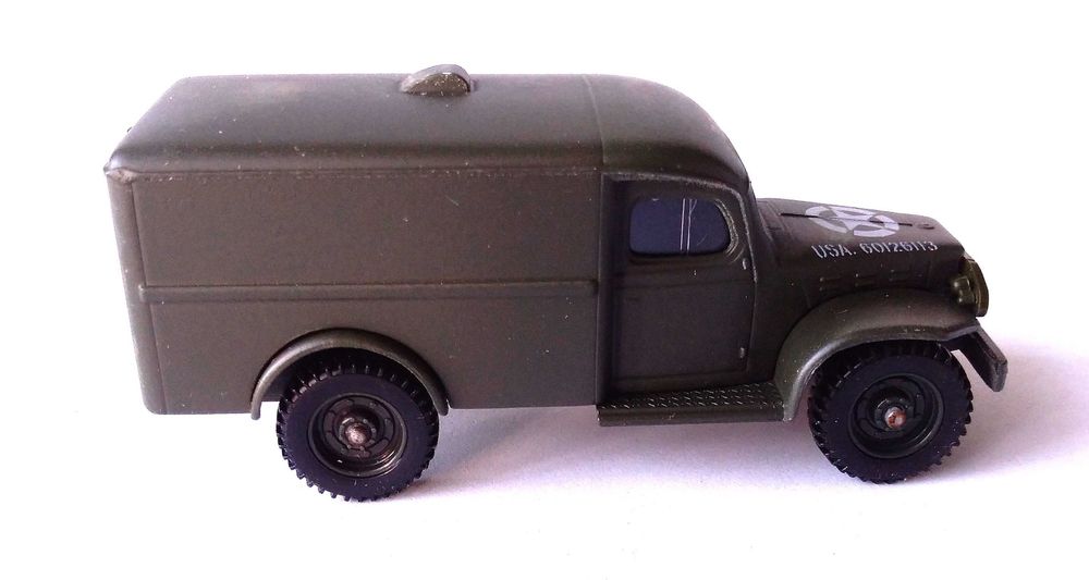 Dodge 4x4 comemorativo dos 50 anos da libertação de França 1944/1994