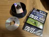 Zestaw 40 czystych różnych płyt DVD+R i CD-R