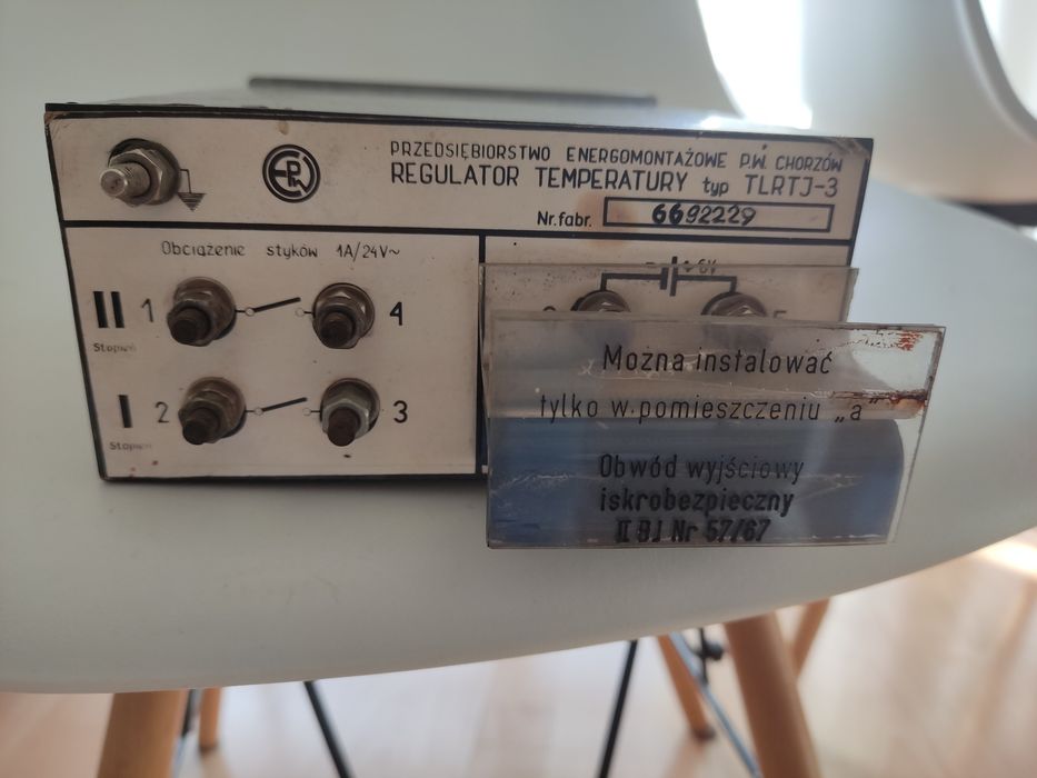 Stary regulator temperatury TLRTJ-3