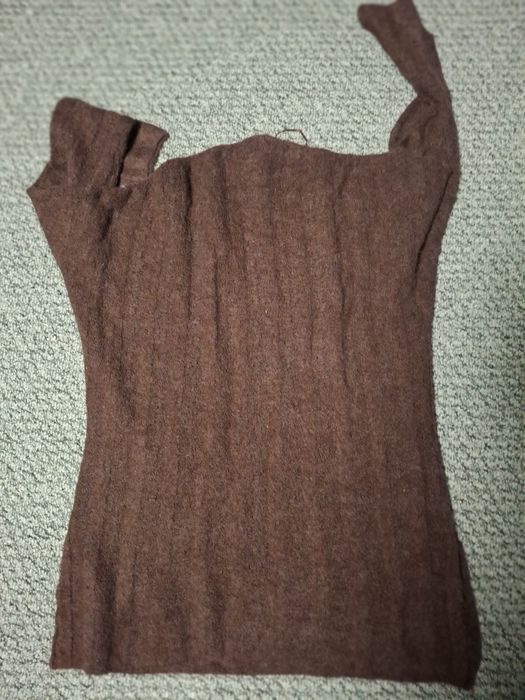 Светр асіметричний, р. L. Zara