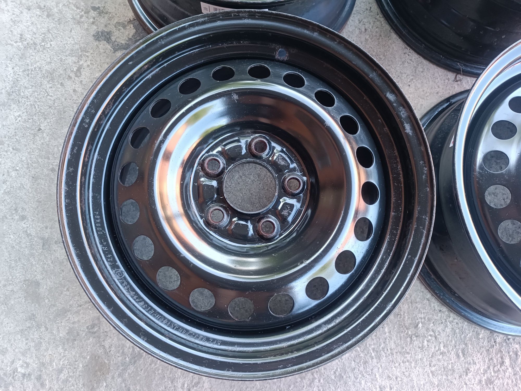 Металеві диски 5 114,3 R16 KIA