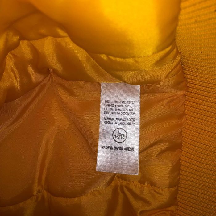 Бомбер-курточка Nike 600 грн