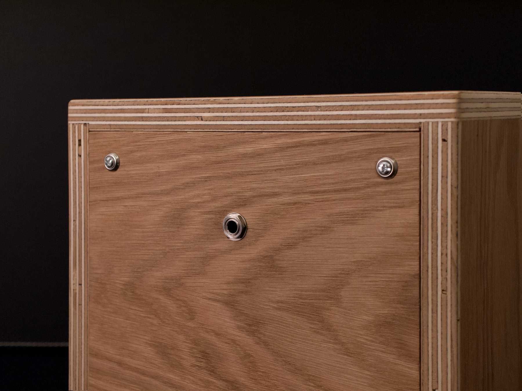 Baja Electrics Guitar Cabinet 6" + Eminence Alpha 6C (Poplar/Oak)