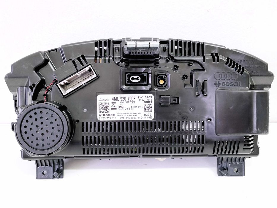 Lamborghini URUS - licznik prędkościomierz zegary - EU w KM/H