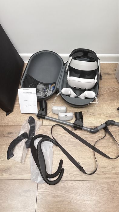 Meta Quest 3 512 GB  DUŻY ZESTAW na gwarancji gogle  okulary VR