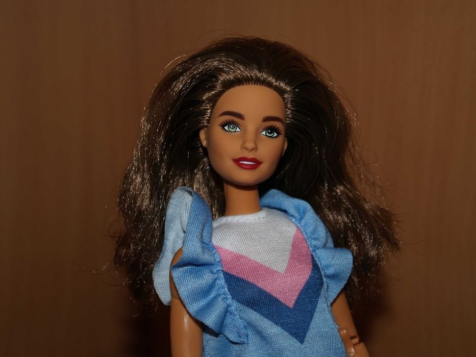 Кукла лялька барбі йога Barbie Made to Move шарнірна fashionistas 2350