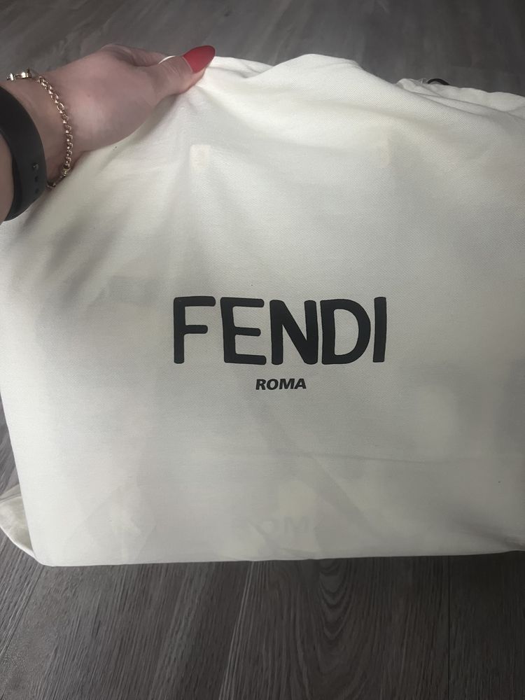 Шкіряна Сумка Fendi