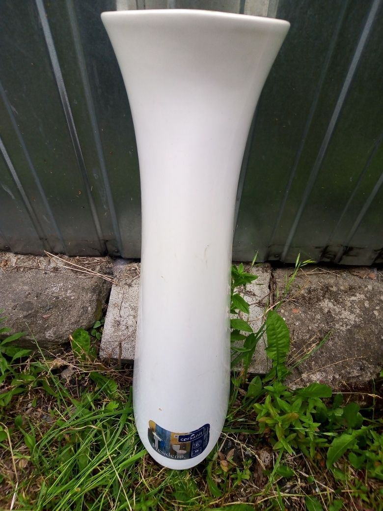 Stopa pod umywalkę nowa.