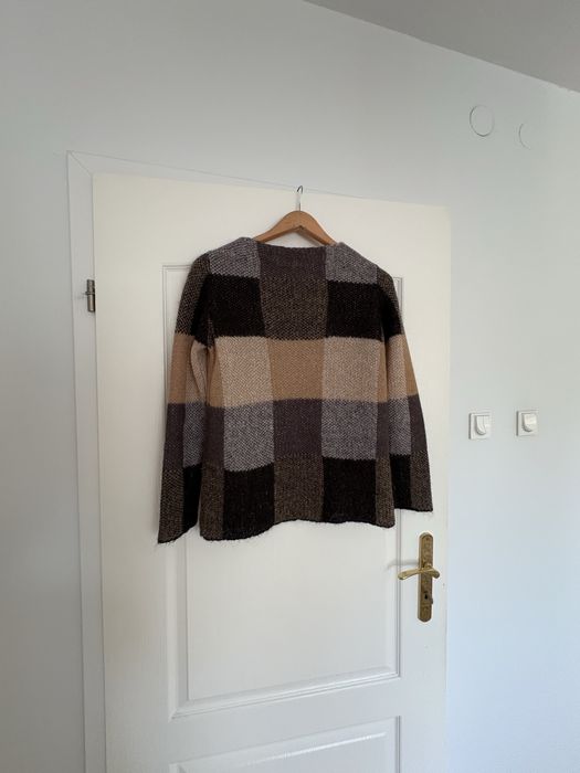 Sweter, firmy solar