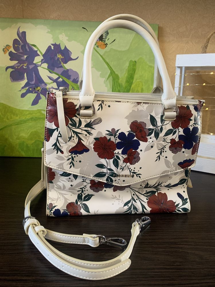 Сумочка женская фирмы Fiorelli