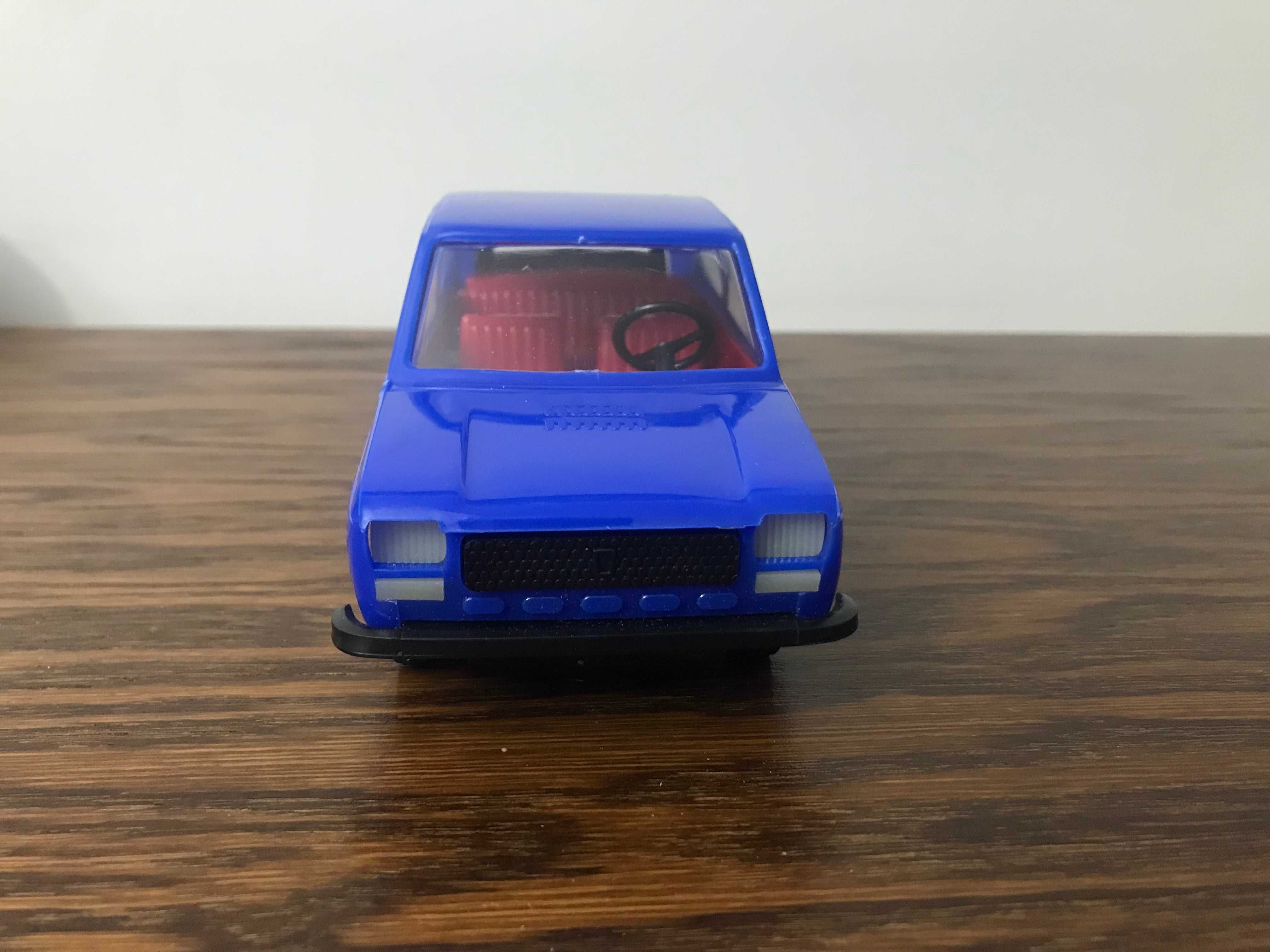 Piko Fiat 127 DDR zabawka samochód na napęd vintage PRL
