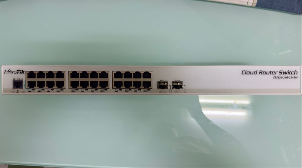MikroTik Switch 24 Portas Gigabit 2 SFP
