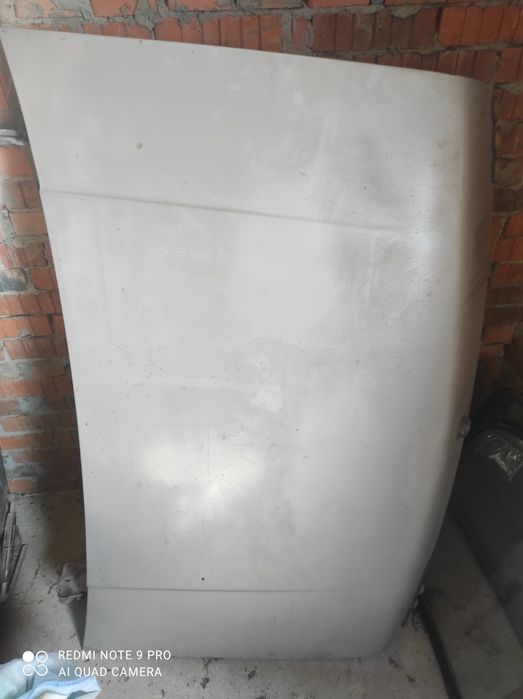 Продам кришка багажника волга газ 31105