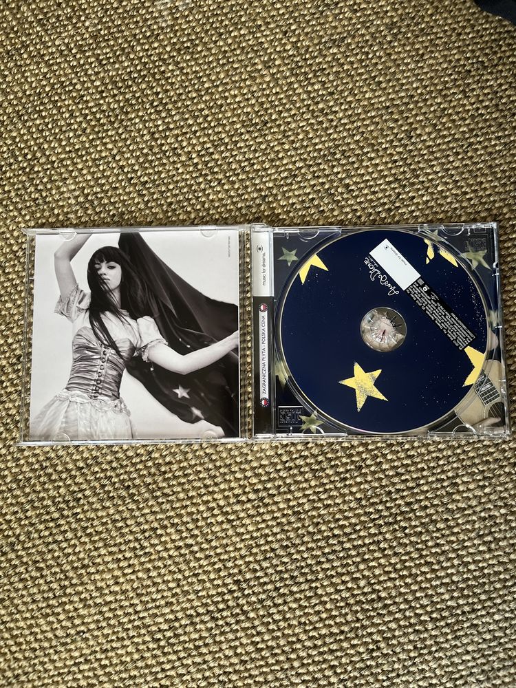 Aura Dione z autografem Columbine