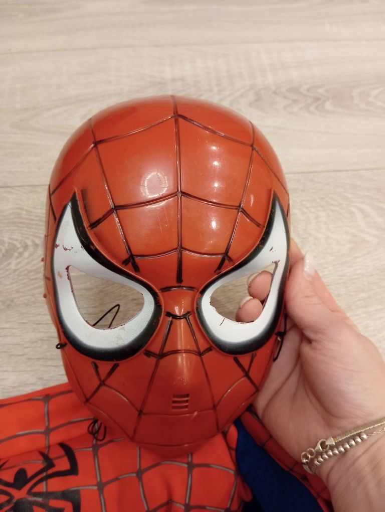 Strój Spider Man.       110-116