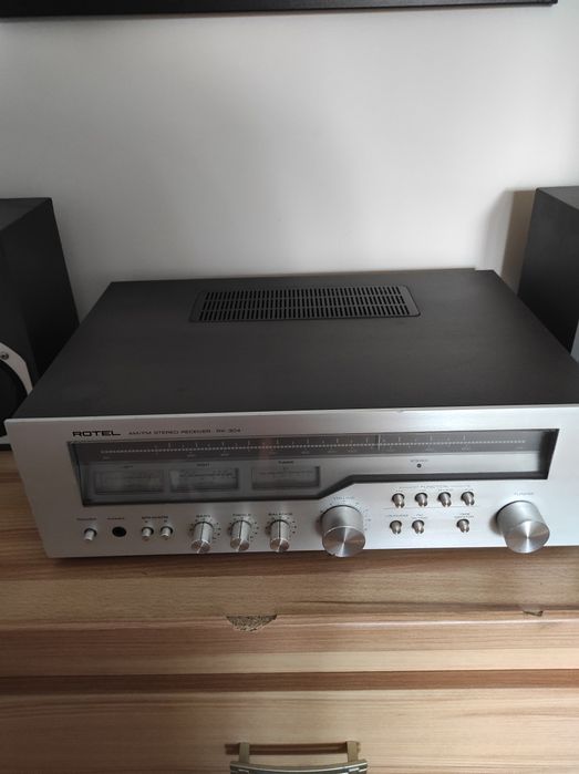 ROTEL RX 304  Amplituner