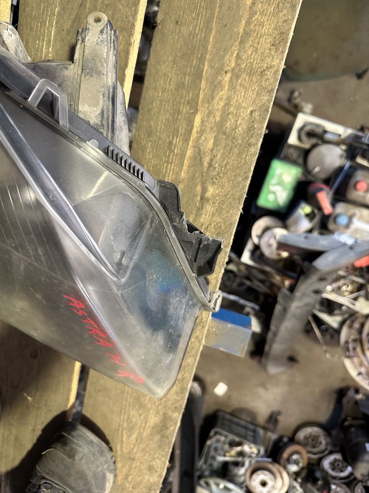 Lampa Astra H ciemna Prawa Reflektor Prawy Astra III
