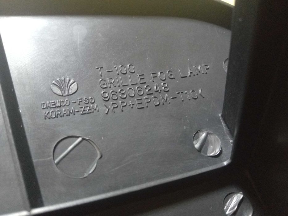 Заглушки противотуманных фар на Lanos Sens.