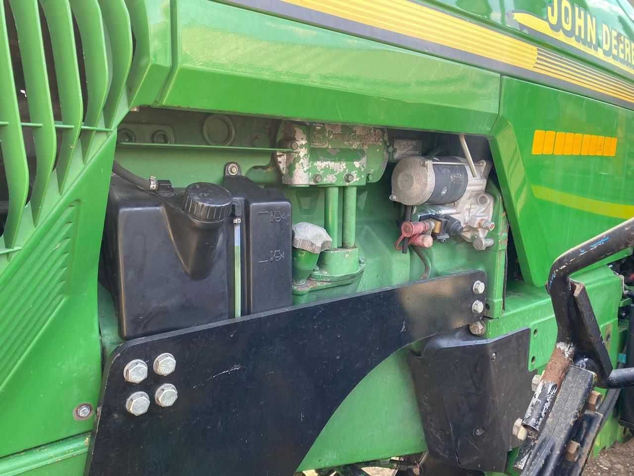 Трактор John Deere 8210 Потужн- 235к.с ,нар-12000 мото\год,Powеrshift.