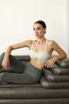 Топ Alo Yoga Fitness Bra Cream px09-CM