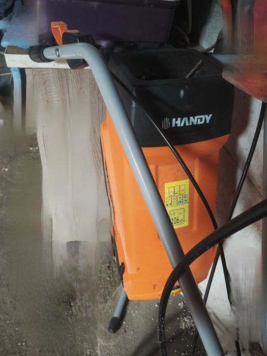 Rębak do gałęzi handy