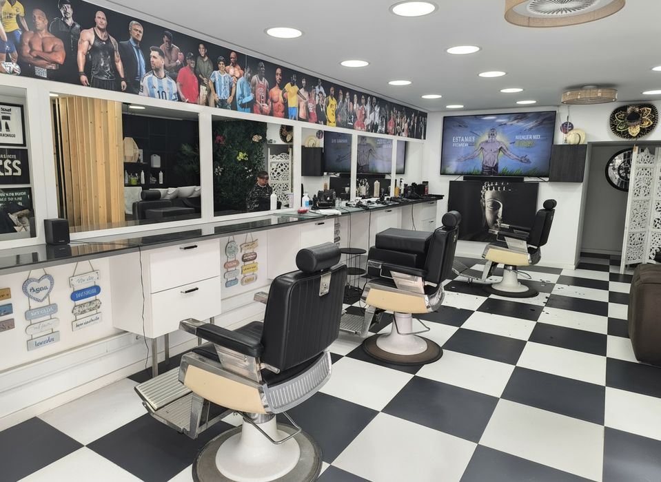 Aluguer de Cadeira em Cabeleireiro/Barbearia de Prestígio