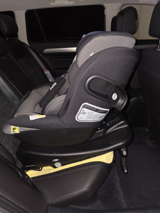Fotelik samochodowy Joie i-Snug + Joie i-Venture + Joie I-Base