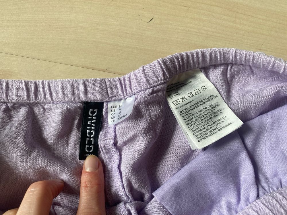 Szorty z lnem H&M M w stylu Petal od Odder Side
