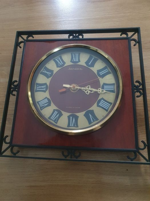 Stary zegar ścienny Jantar Zsrr