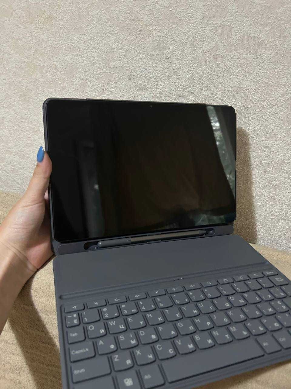 Планшет Lenovo Tab K11 8/128 WiFi (ZADL0071UA) Luna Grey + KB & Pen