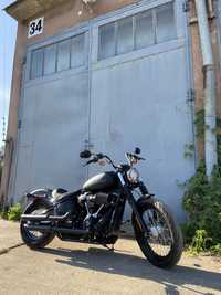 Harley-Davidson Softail Street Bob Czarny Mat/Michellin Commander/OEM/Kask Gratis