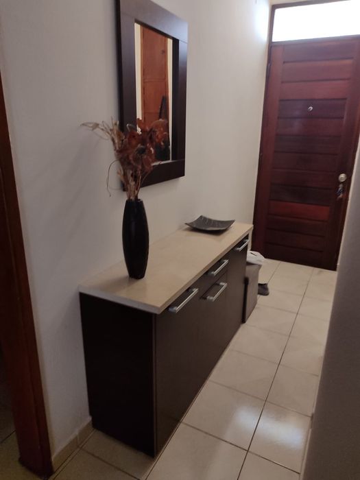 Moveis de Sala, aparadores e espelho