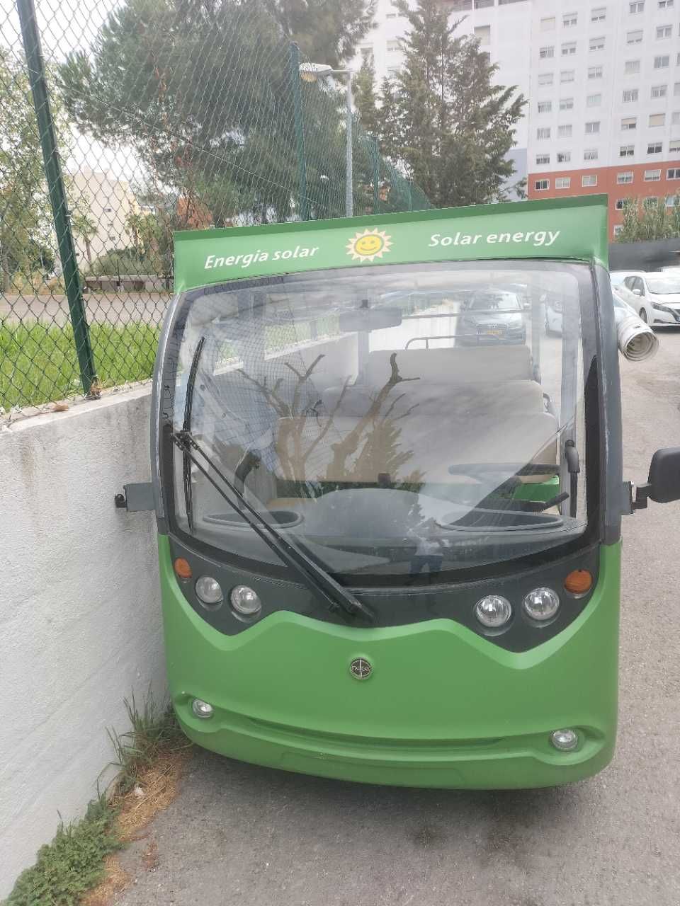 mini-autocarro 100% electrico 11 lugares