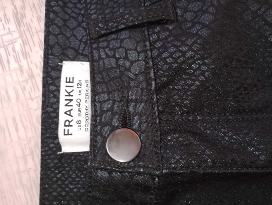 Джинсы/брюки Dorothy Perkins