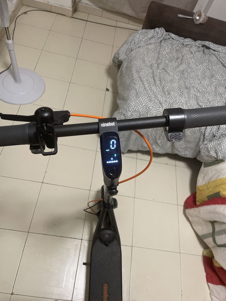 Trotinete eletrica ninebot pouco usada