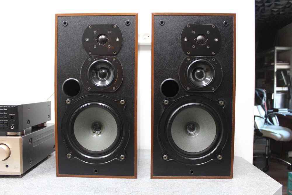 Kolumny Bowers & Wilkins DM 23 Vintage