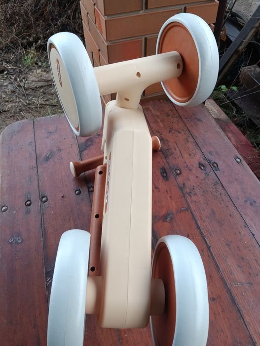 Беговел музыкальный.