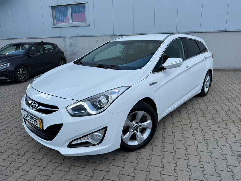 Hyundai i40 1.7 CRDI Led Keyless Klimatronik Alufelgi Kamera