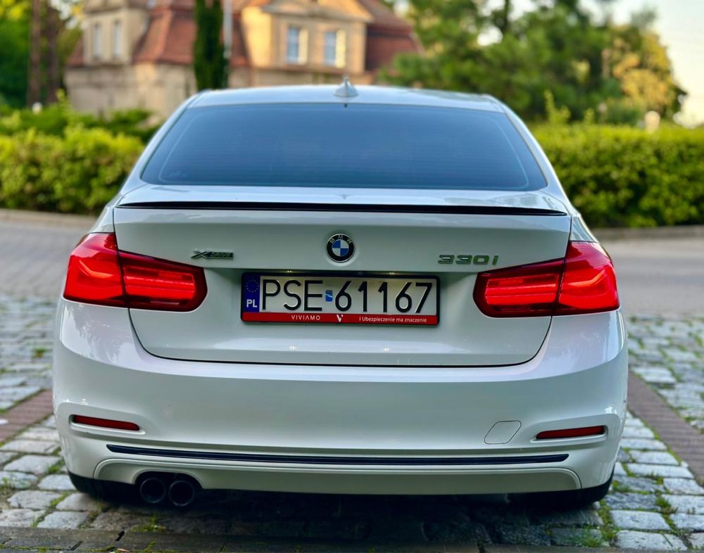 Bmw f30 330 i xdrive LCI biała