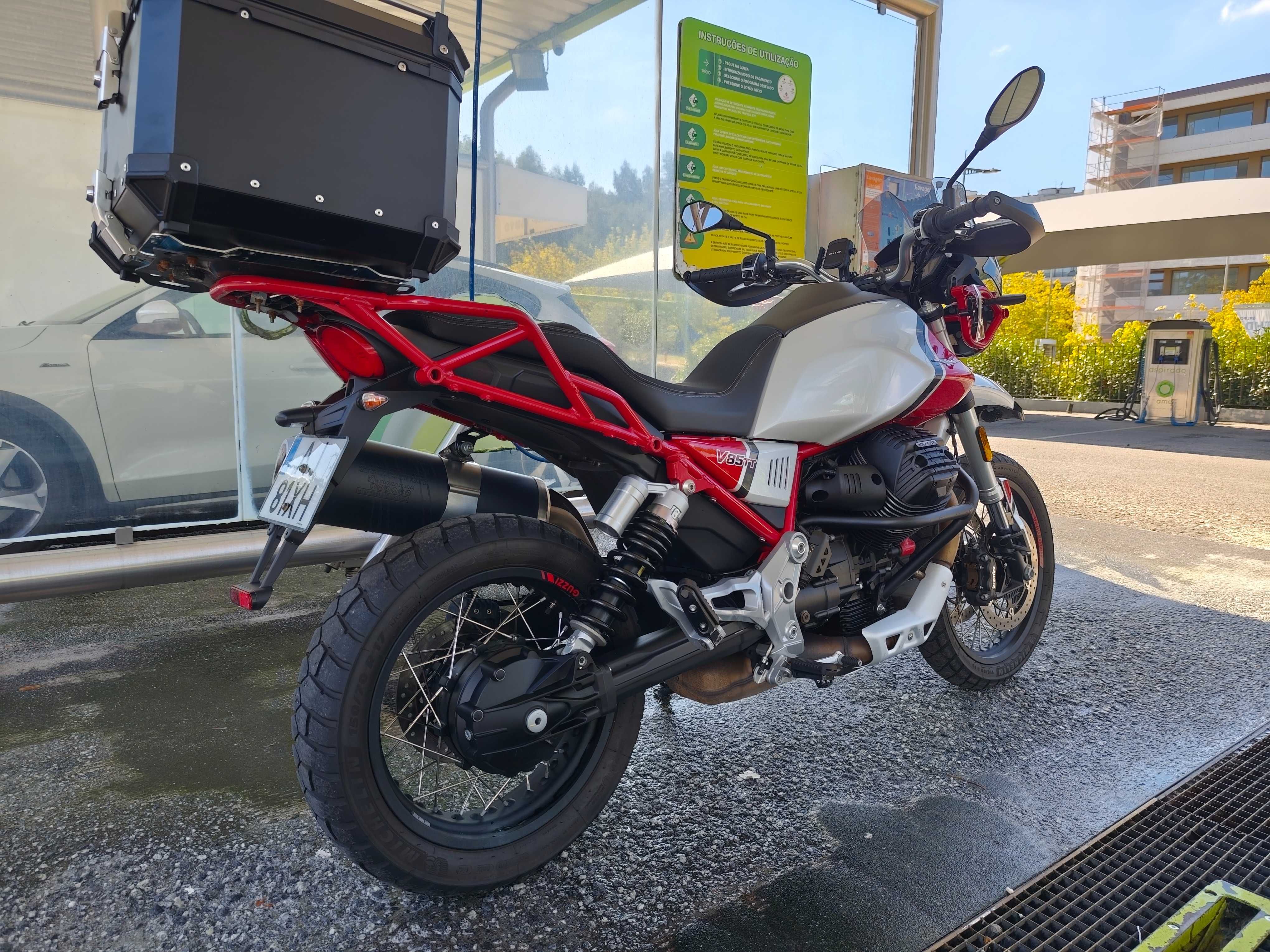 Moto Guzzi V 85 TT Impecável