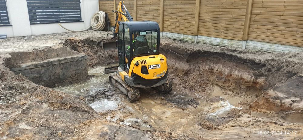 Minikoparka JCB 8026