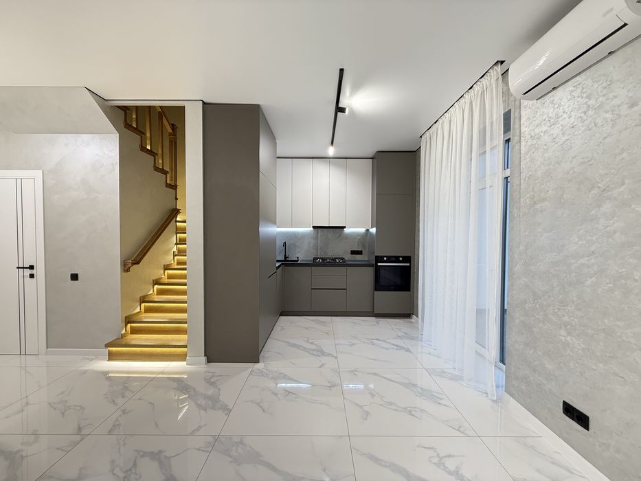 Котедж «Щасливе» з Ремонтом! Ділянка 2,5 сот!