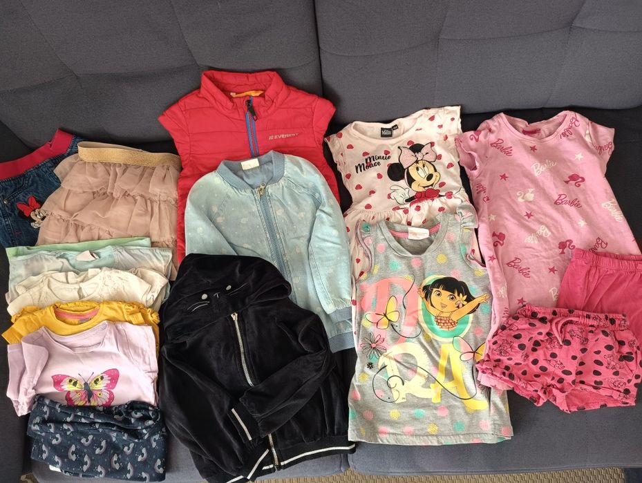 Ubranka dla dziewczynki rozm 104