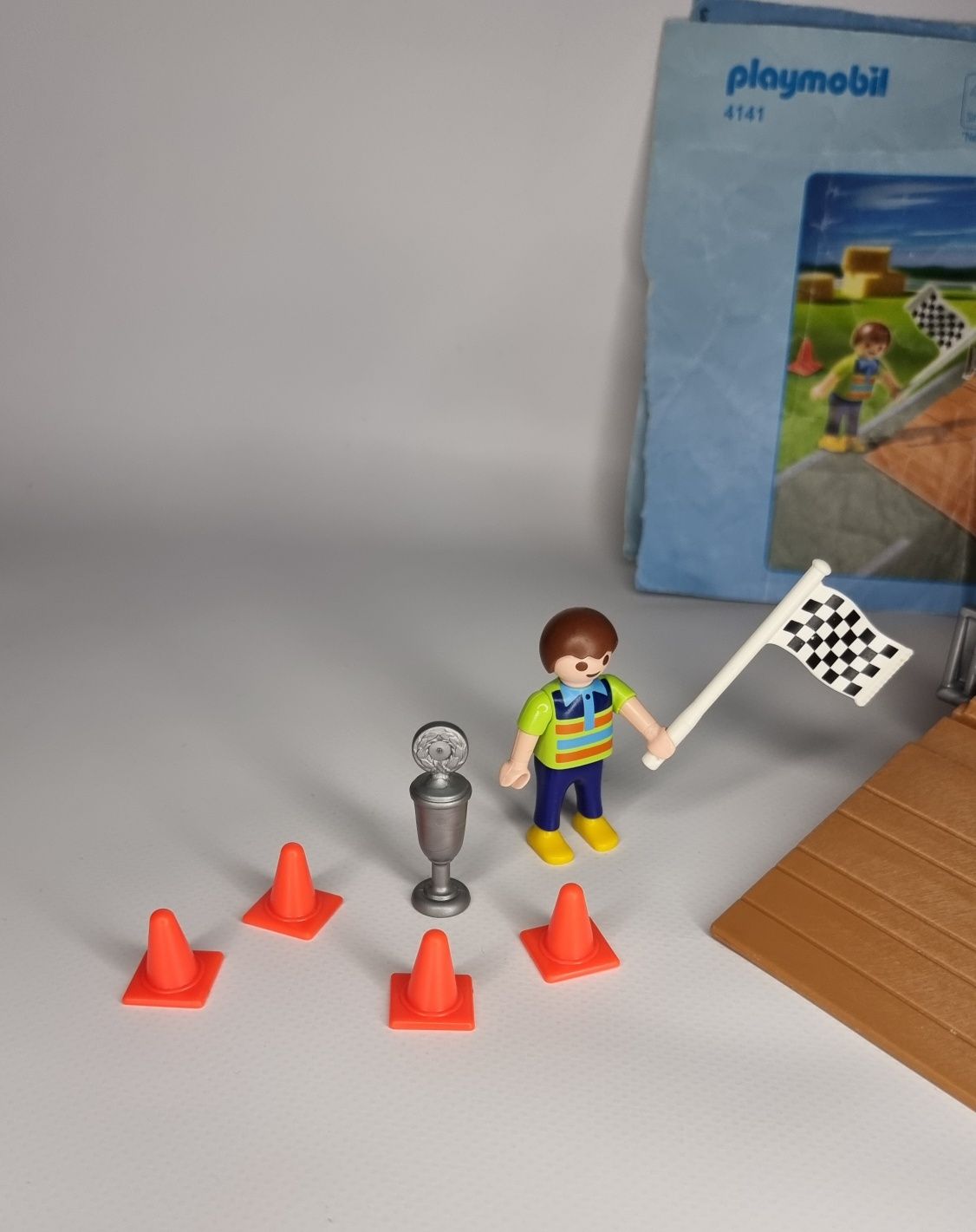 Zestaw Playmobil 4141 Wyścigi gokartów