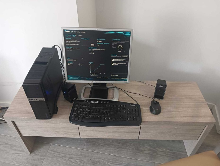 Vendo PC ASUS  4 GB RAM processador i5 6400 2.7 Ghz