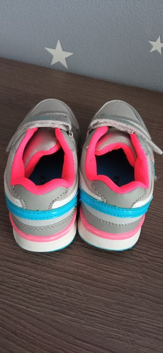 Adidasy dla dziewczynki