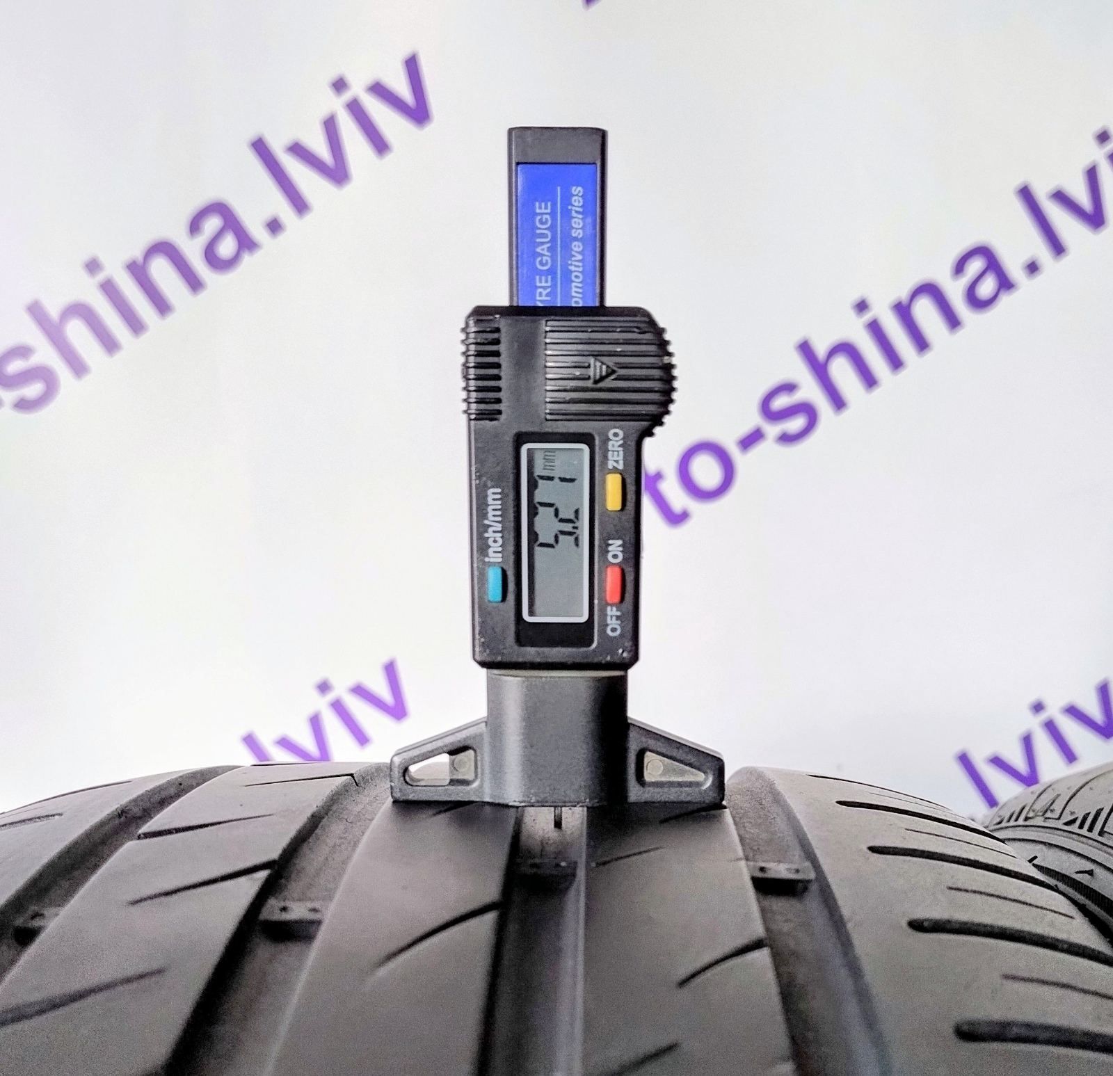 Шини літні R19 245/45 Nexen NFera SU4