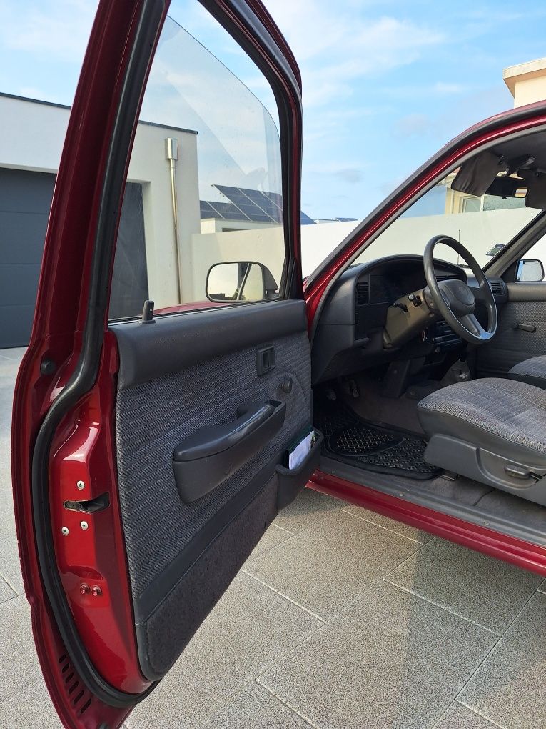Toyota Hilux 2.4D_1996_235000 km